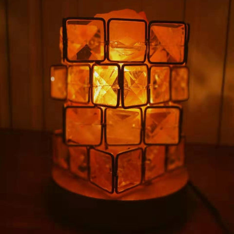 Himalayan crystal salt lamp by Alunorix